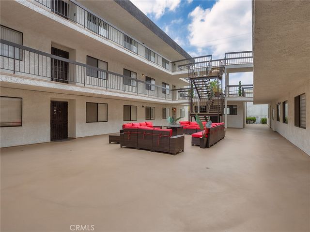 635 E Elmwood Avenue 203, Burbank, CA 91501