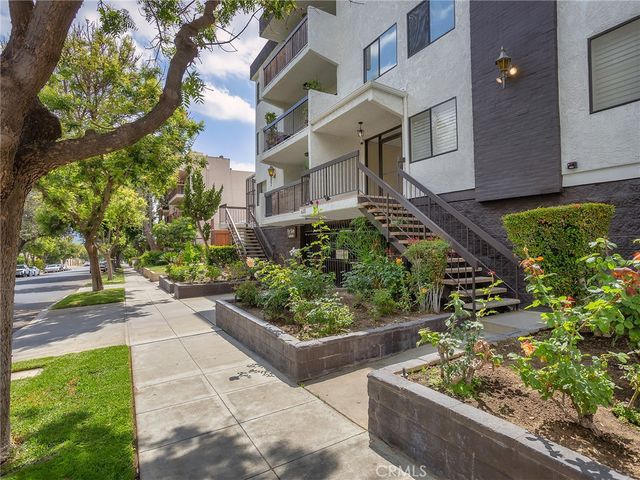 635 E Elmwood Avenue 203, Burbank, CA 91501