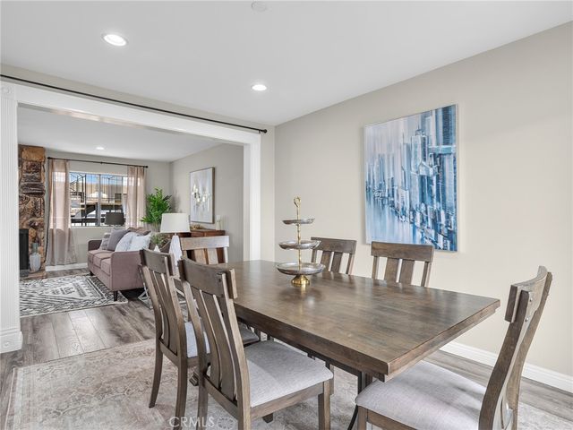635 E Elmwood Avenue 203, Burbank, CA 91501