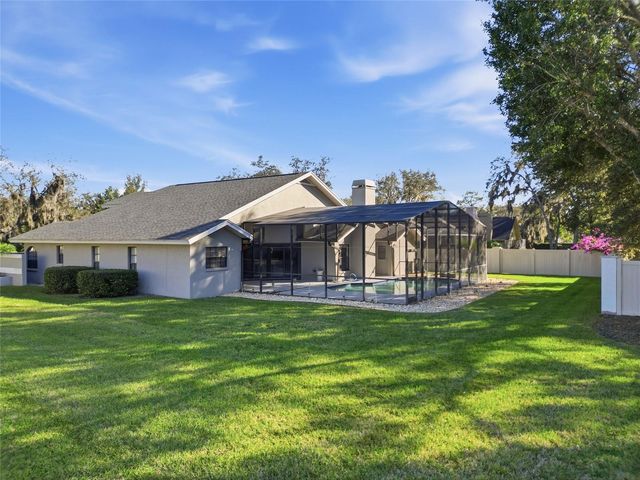 2813 ASTON AVENUE, Plant City, FL 33566