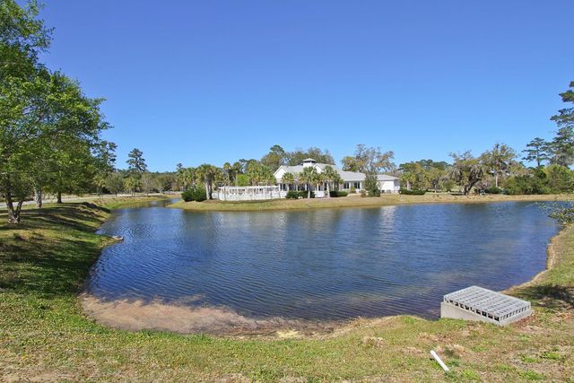 300 Lagrange Rd., Georgetown, SC 29440