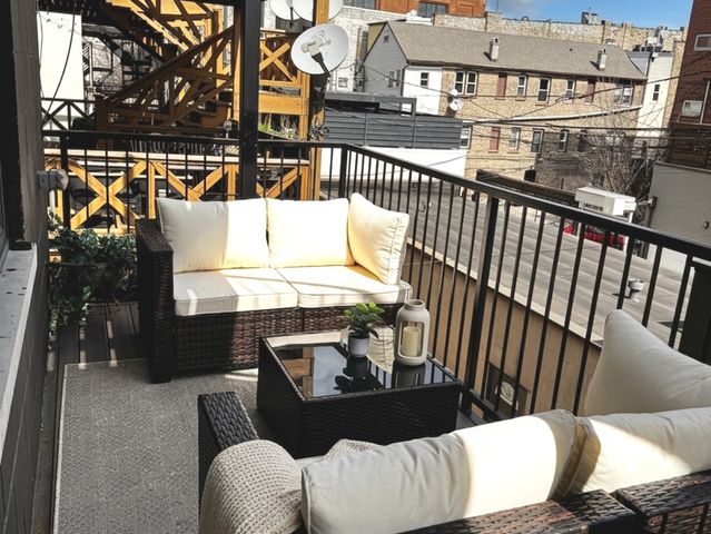 867 N Marshfield Avenue 2, Chicago, IL 60622