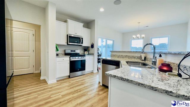 1013 Summer Duck Loop, Florence, SC 29501