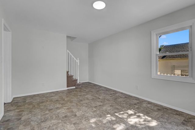 863 Prospect Avenue, Westbury, NY 11590