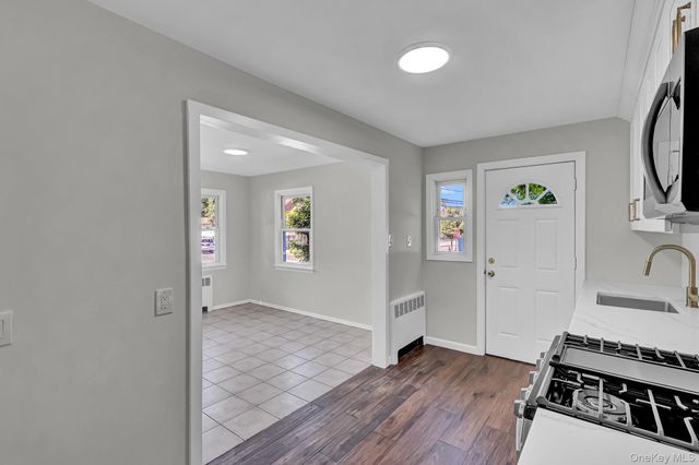 863 Prospect Avenue, Westbury, NY 11590
