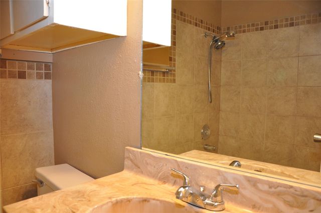 1909 Esplanade CIR, Austin, TX 78727