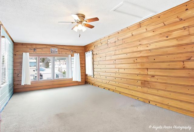 50 E Oak Street, Fox Lake, IL 60020