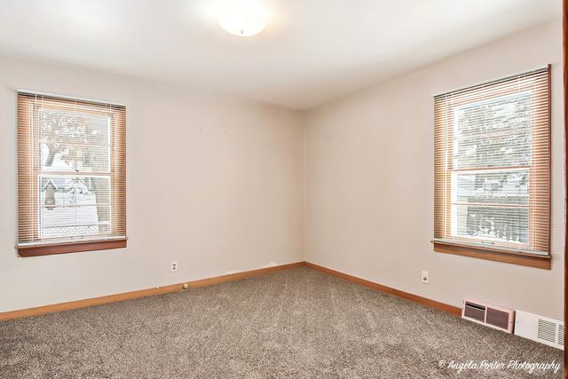 50 E Oak Street, Fox Lake, IL 60020