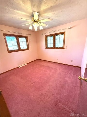 804 Lovetta Drive, Dayton, OH 45429