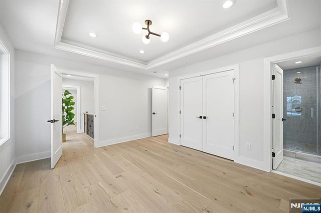 20 Hampton Terrace, Livingston, NJ 07039