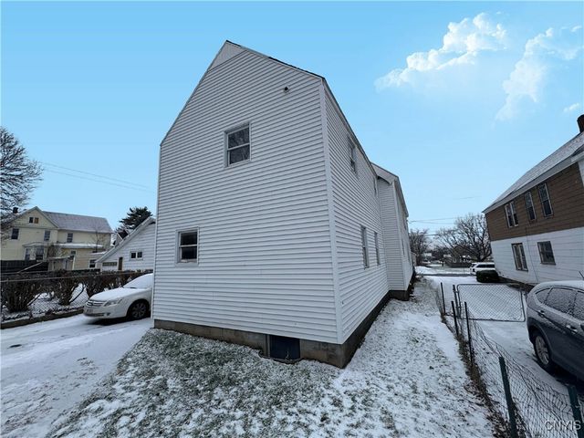 1127 Jefferson Avenue, Utica, NY 13501