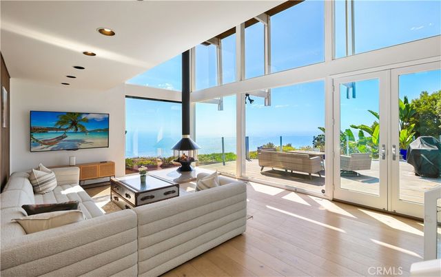 599 Alta Vista, Laguna Beach, CA 92651