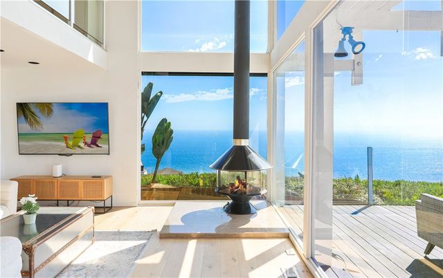 599 Alta Vista, Laguna Beach, CA 92651