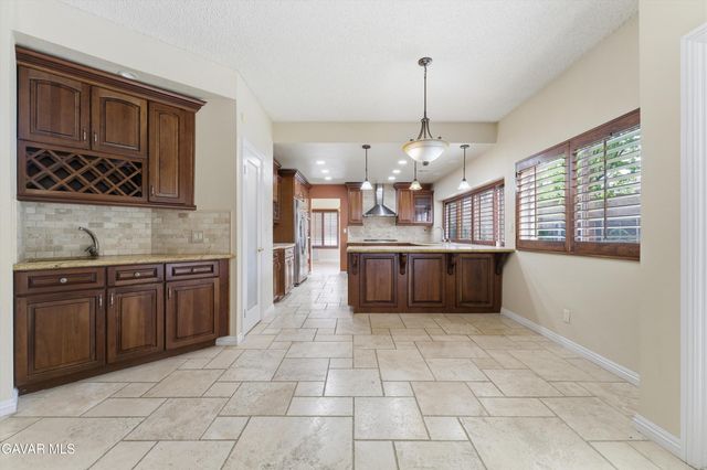 5752 Fox Court, Lancaster, CA 93536