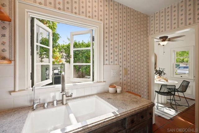 2521 Collier Ave, San Diego, CA 92116