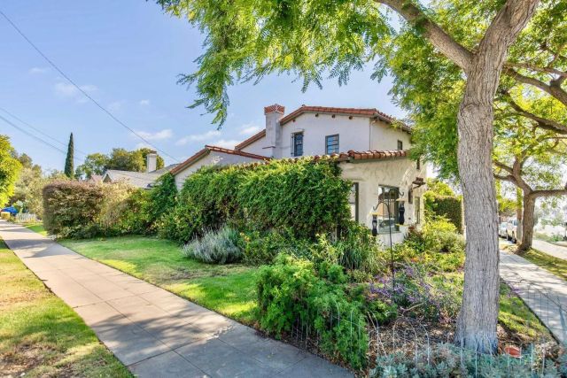 2521 Collier Ave, San Diego, CA 92116