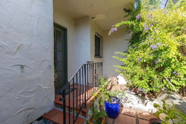 2521 Collier Ave, San Diego, CA 92116
