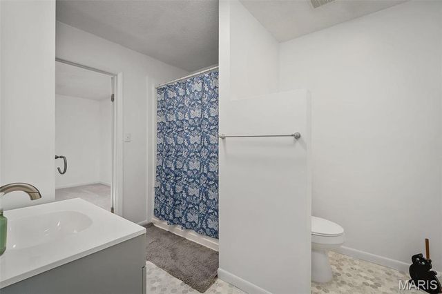 564 Highway Ww, Wright City, MO 63390