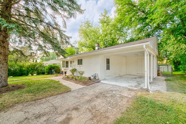 112 Green Lane, Carpentersville, IL 60110