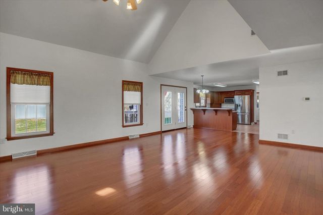 6551 GUITNER RD, Greencastle, PA 17225