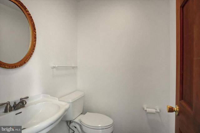 6551 GUITNER RD, Greencastle, PA 17225