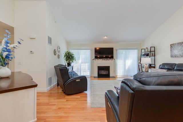 1 Guernsey Drive, Atkinson, NH 03811
