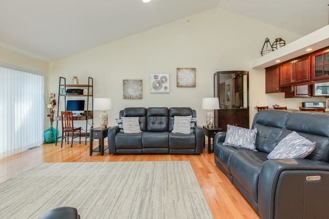 1 Guernsey Drive, Atkinson, NH 03811