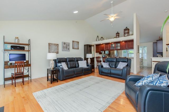 1 Guernsey Drive, Atkinson, NH 03811