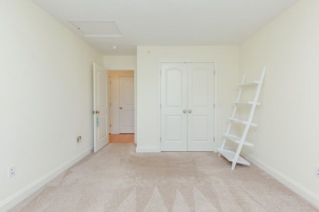 1 Guernsey Drive, Atkinson, NH 03811