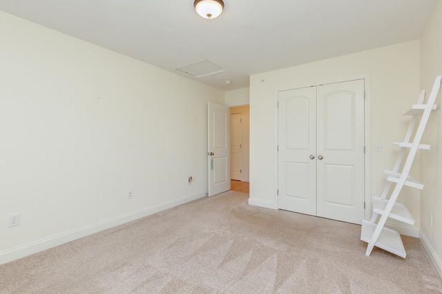 1 Guernsey Drive, Atkinson, NH 03811