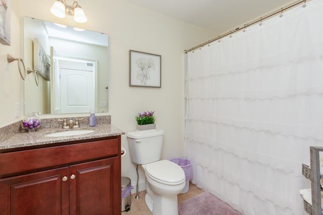 1 Guernsey Drive, Atkinson, NH 03811