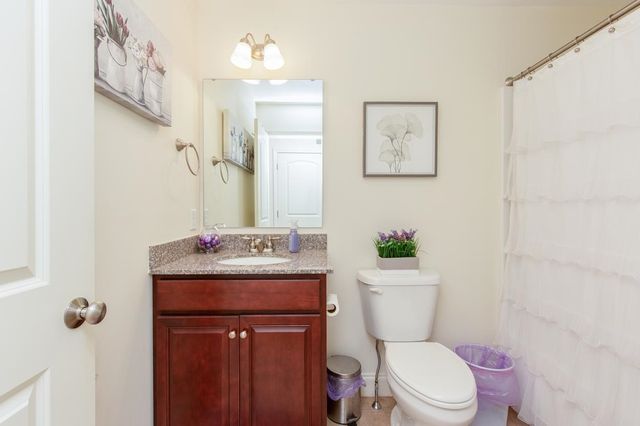 1 Guernsey Drive, Atkinson, NH 03811