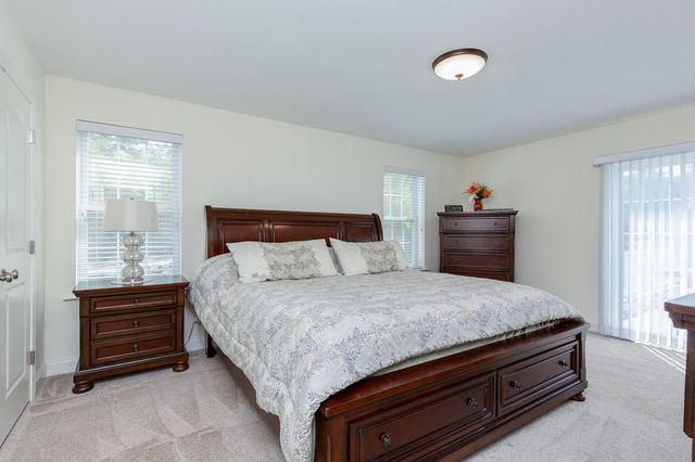 1 Guernsey Drive, Atkinson, NH 03811