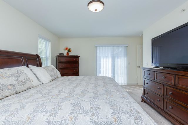1 Guernsey Drive, Atkinson, NH 03811