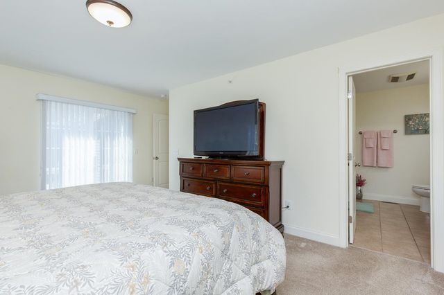 1 Guernsey Drive, Atkinson, NH 03811