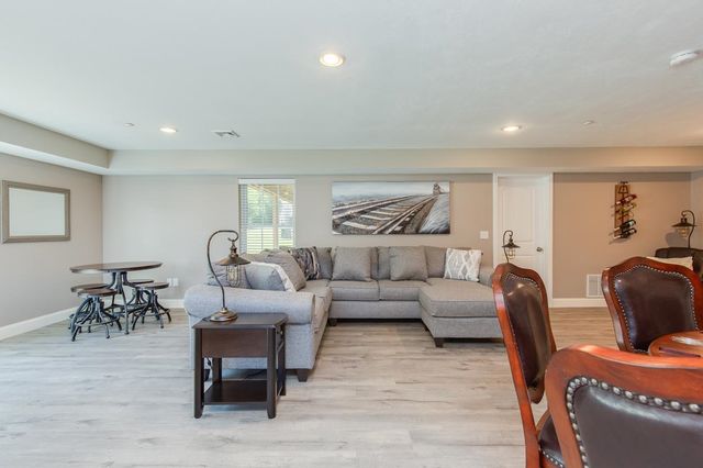 1 Guernsey Drive, Atkinson, NH 03811