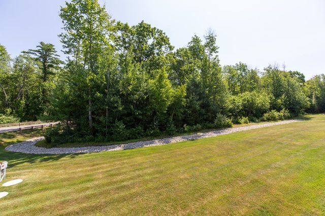 1 Guernsey Drive, Atkinson, NH 03811
