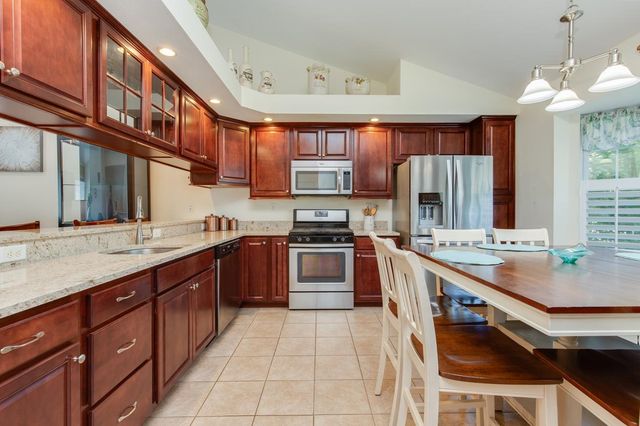 1 Guernsey Drive, Atkinson, NH 03811