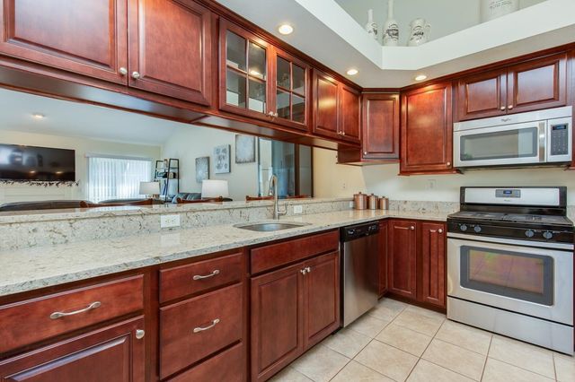 1 Guernsey Drive, Atkinson, NH 03811