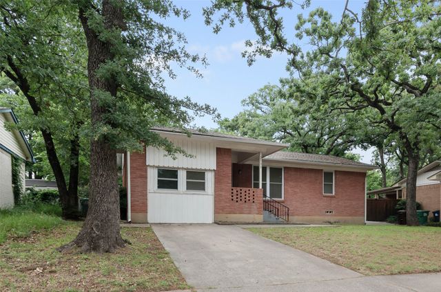 2103 Mercedes Road, Denton, TX 76205