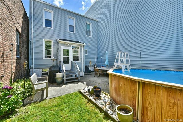 68-12 62nd Street, Ridgewood, NY 11385