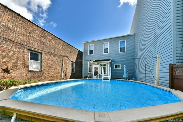 68-12 62nd Street, Ridgewood, NY 11385