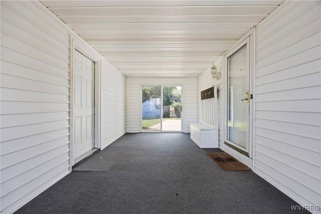 1076 98th Street, Niagara Falls, NY 14304