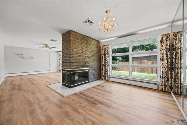 1076 98th Street, Niagara Falls, NY 14304