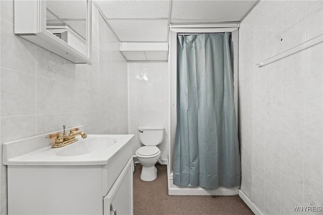 1076 98th Street, Niagara Falls, NY 14304