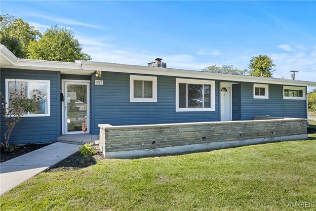 1076 98th Street, Niagara Falls, NY 14304