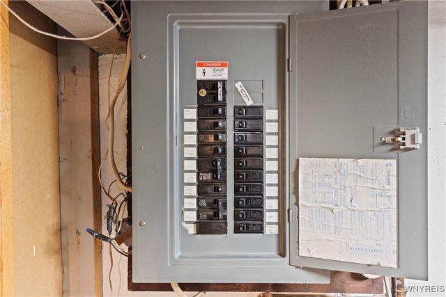 1076 98th Street, Niagara Falls, NY 14304