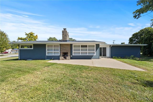 1076 98th Street, Niagara Falls, NY 14304