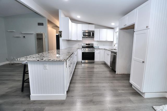 1014 Sunset Dr, Roseville, CA 95678