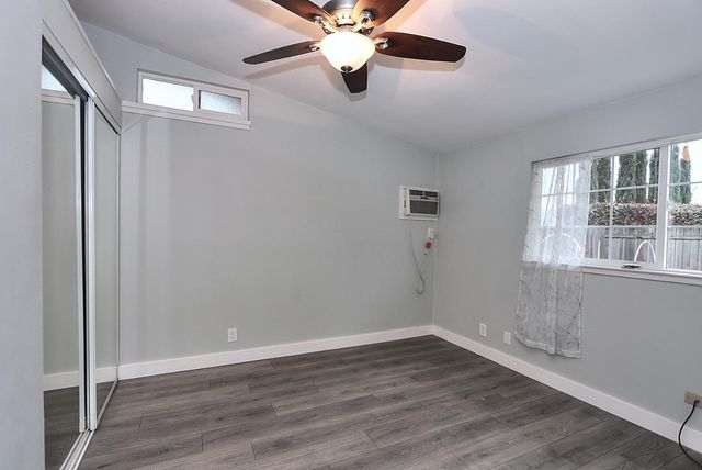 1014 Sunset Dr, Roseville, CA 95678